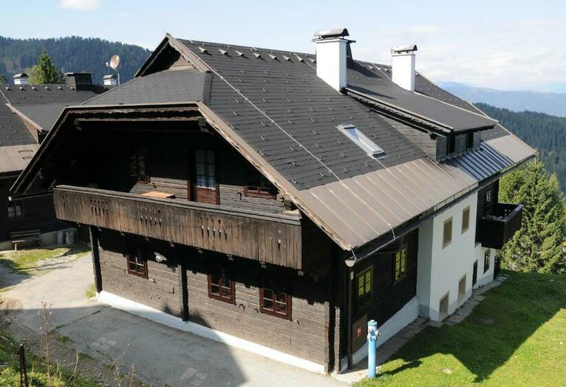 Alpenhäuser Marcius