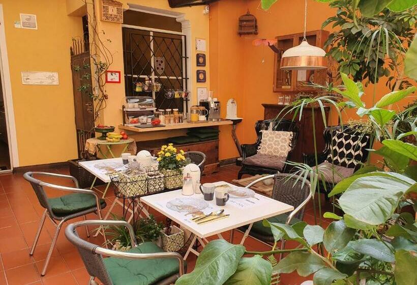 Bed & Breakfast Garni Giacometti