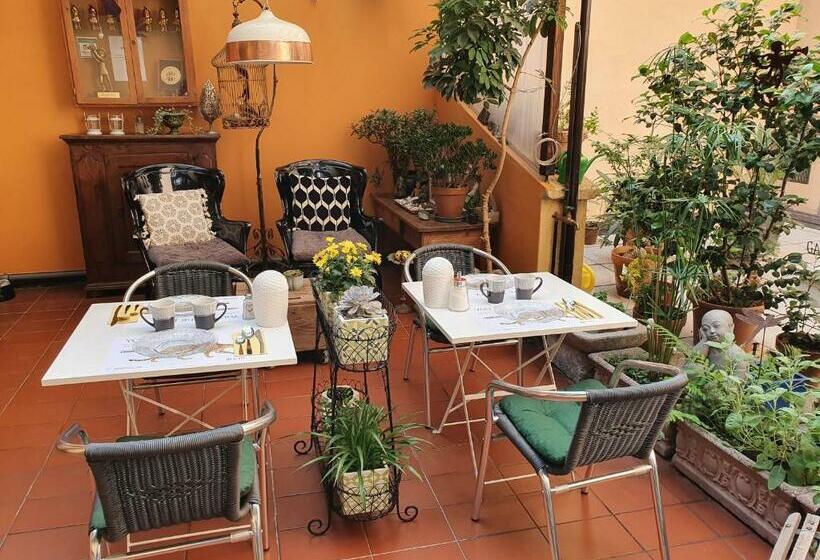 Bed & Breakfast Garni Giacometti