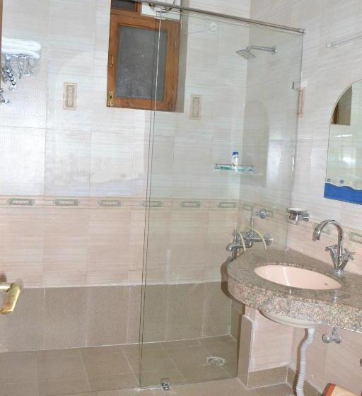 Bed and Breakfast Raj Cottage Ganga Vatika