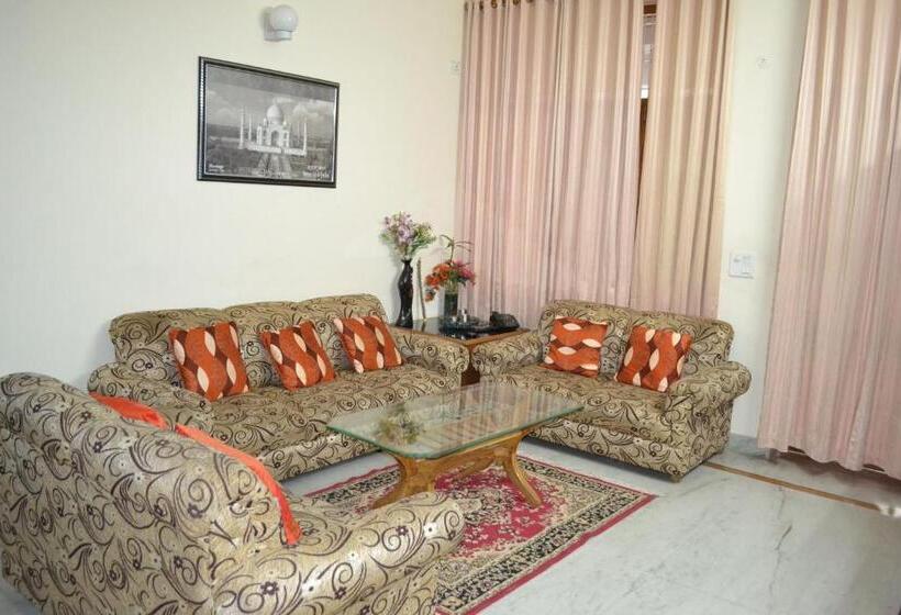 Bed and Breakfast Raj Cottage Ganga Vatika
