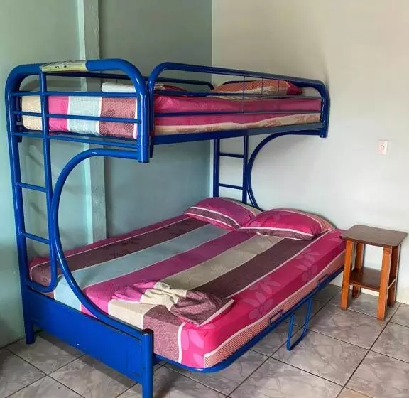 Hotelli Cabinas Popular