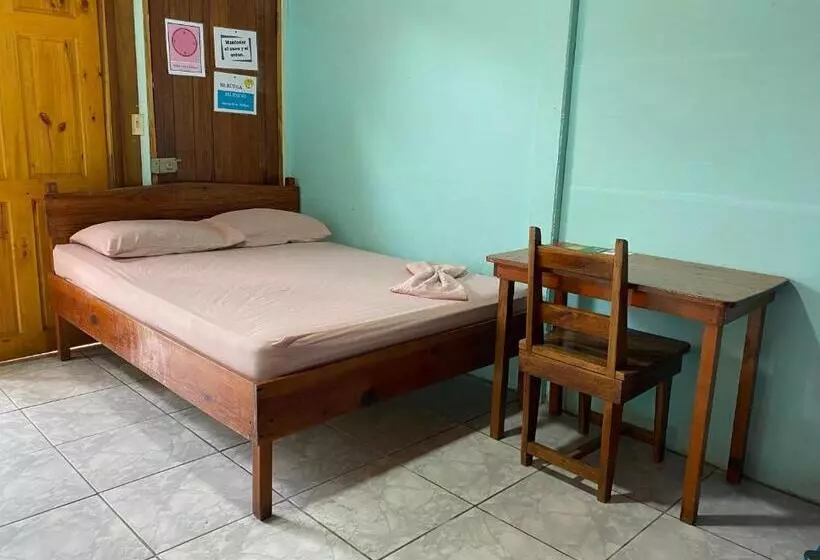 Hotelli Cabinas Popular