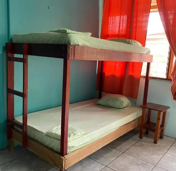 Hotelli Cabinas Popular