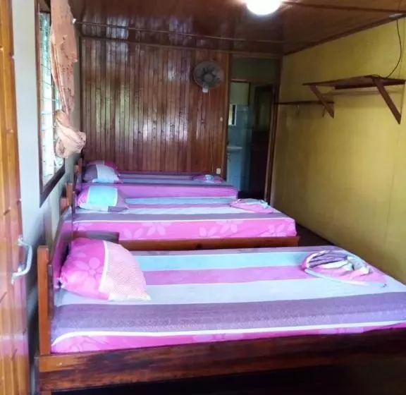 Hotelli Cabinas Popular