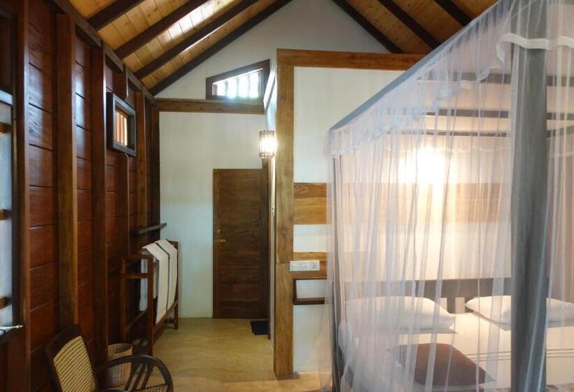 호텔 Ganesh Garden Beach Cabanas