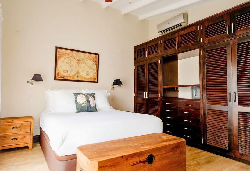 Отель La Concordia  Boutique