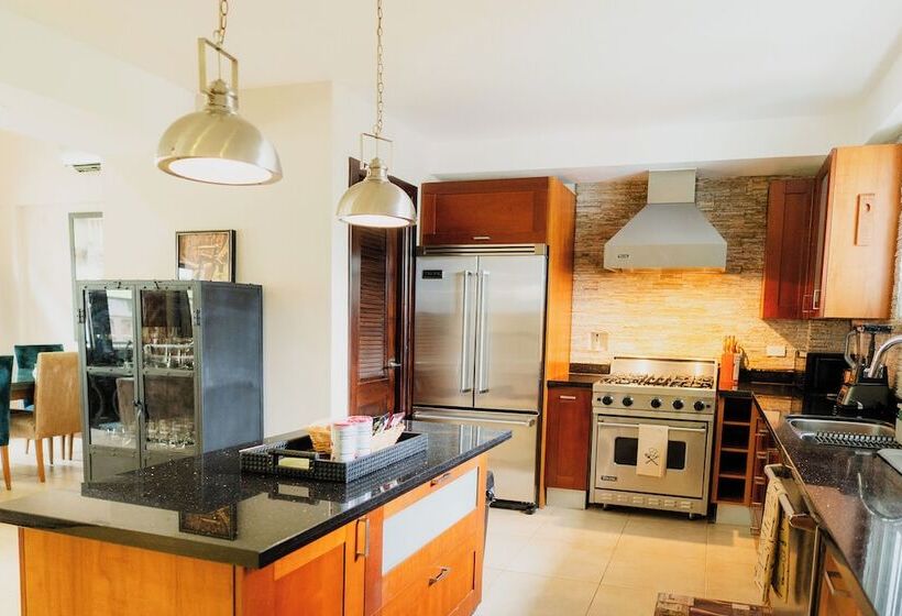 Отель La Concordia  Boutique