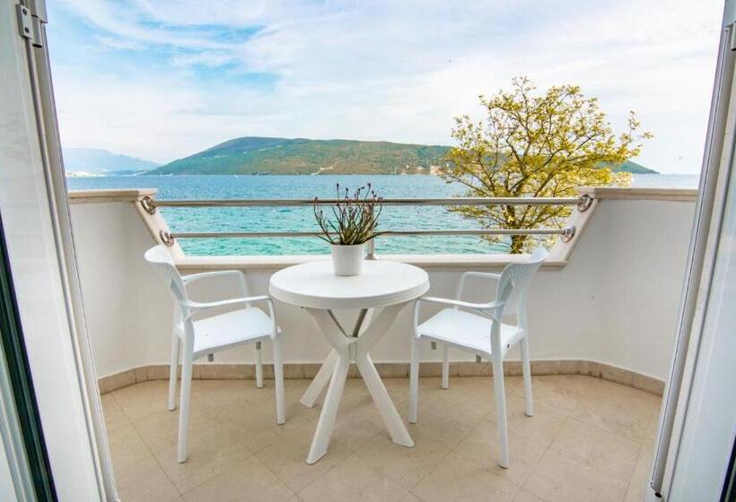 هتل Perla Annexes