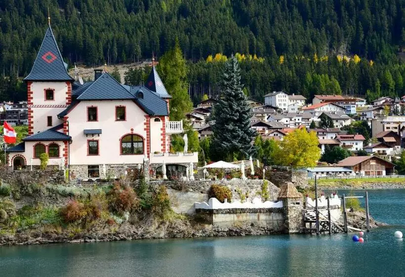 ホテル Schloesschen Am See