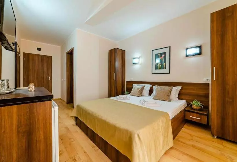 پانسیون Casa Royal Pe Plaja Belona