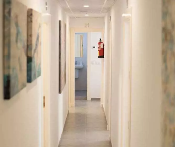 پانسیون Hostal Romerito