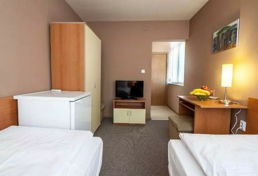 Majatalo Panorama Top Floor Rooms In Hotel Tundzha