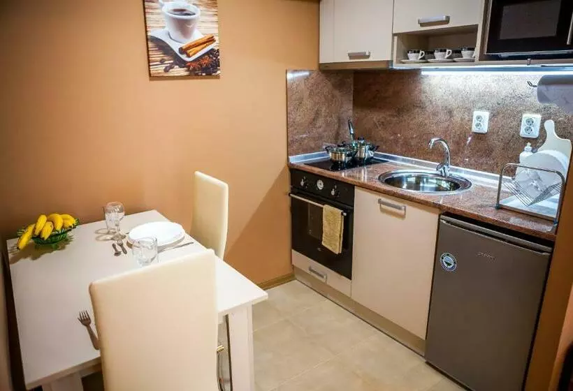 Majatalo Panorama Top Floor Rooms In Hotel Tundzha