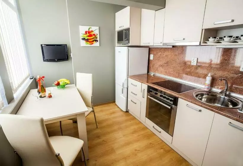 Majatalo Panorama Top Floor Rooms In Hotel Tundzha