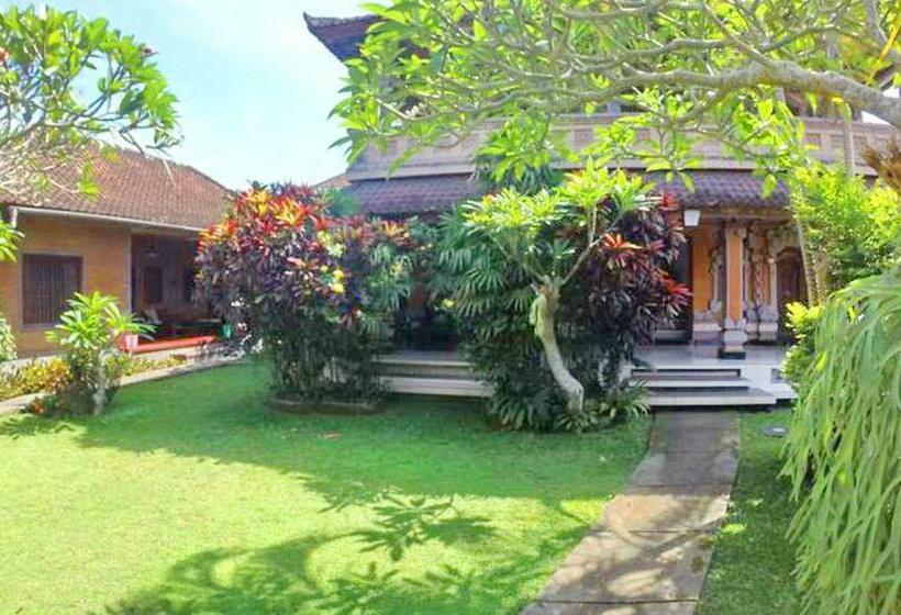 بنسيون Sunarta House Homestay