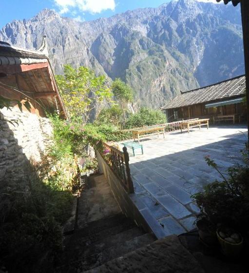 膳宿费 Tiger Leaping Gorge Sean’s Spring Guesthouse