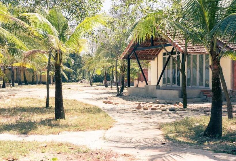 Tam Thanh Natural Beach Resort
