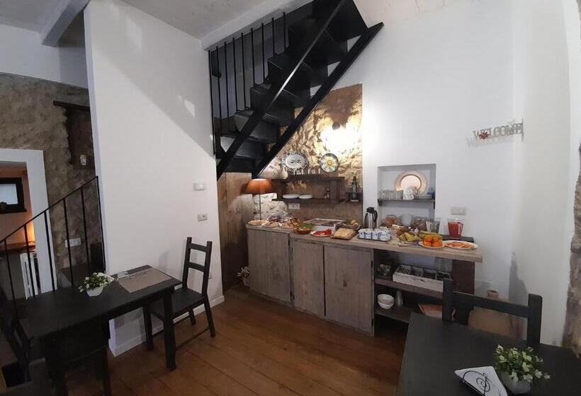 مبيت وإفطار Antica Dimora Historic Building