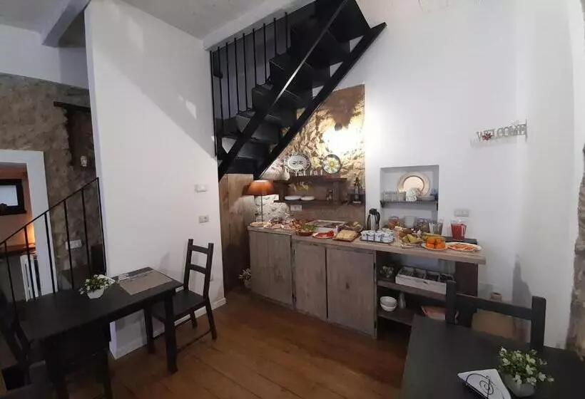 تختخواب و صبحانه Antica Dimora Historic Building