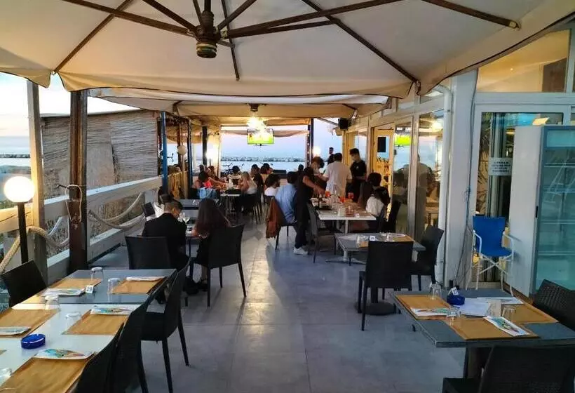 Aamiaismajoitus (B&B) Chalet Del Sole