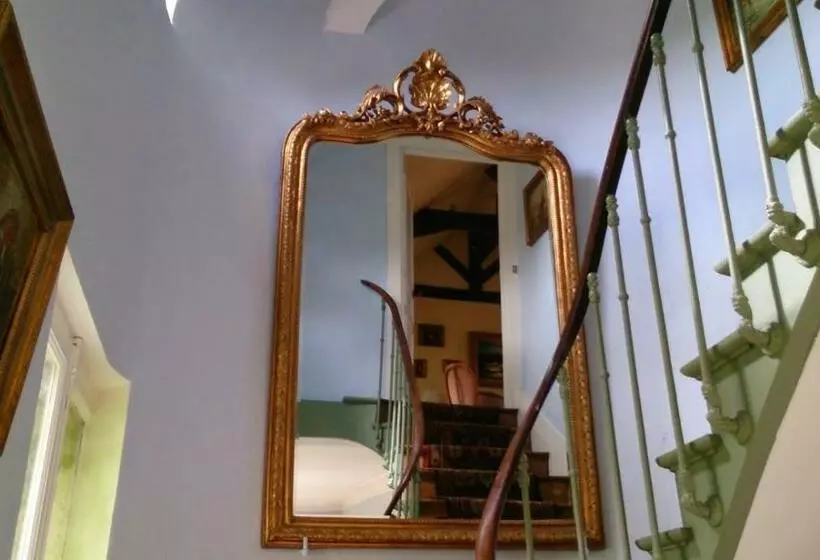 ベッドアンドブレックファースト Chambres D'hotes Autour De La Rose