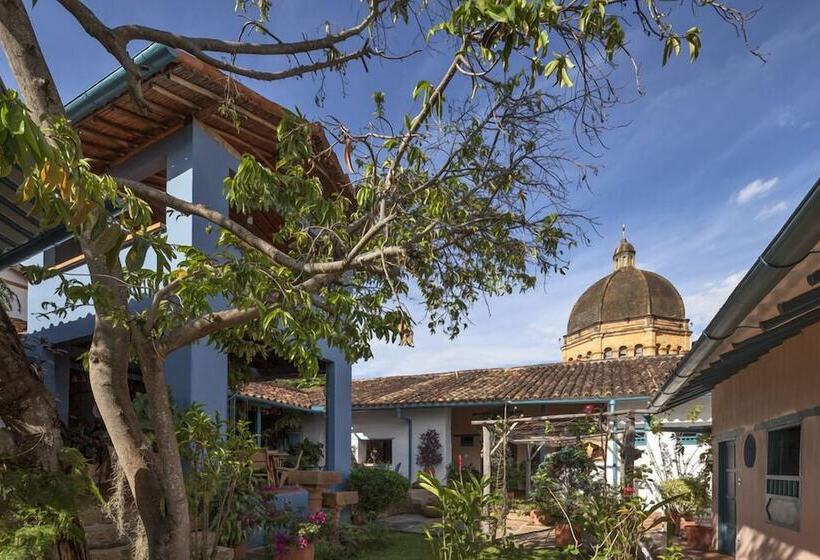 تختخواب و صبحانه Posada Del Campanario