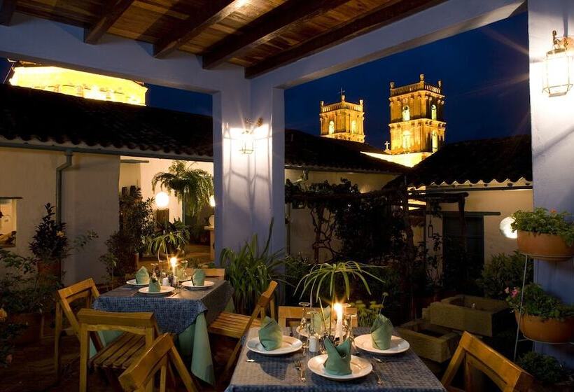 تختخواب و صبحانه Posada Del Campanario