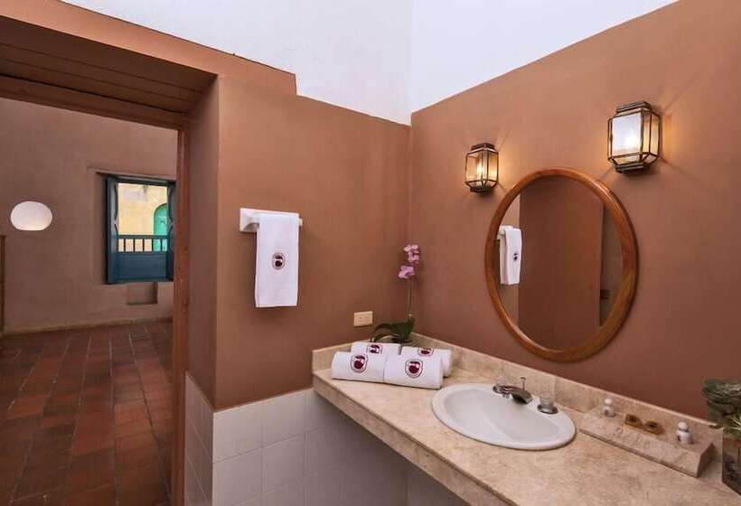 تختخواب و صبحانه Posada Del Campanario