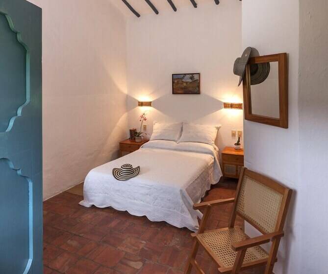 تختخواب و صبحانه Posada Del Campanario