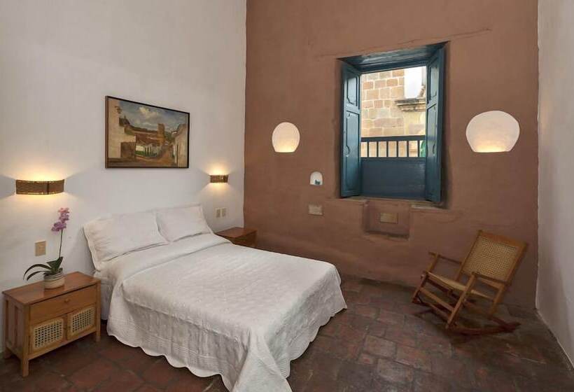 تختخواب و صبحانه Posada Del Campanario