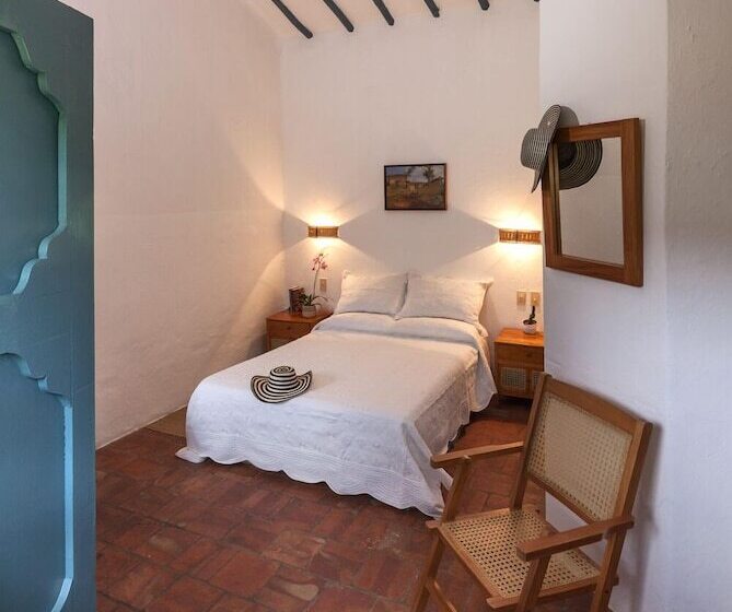 تختخواب و صبحانه Posada Del Campanario