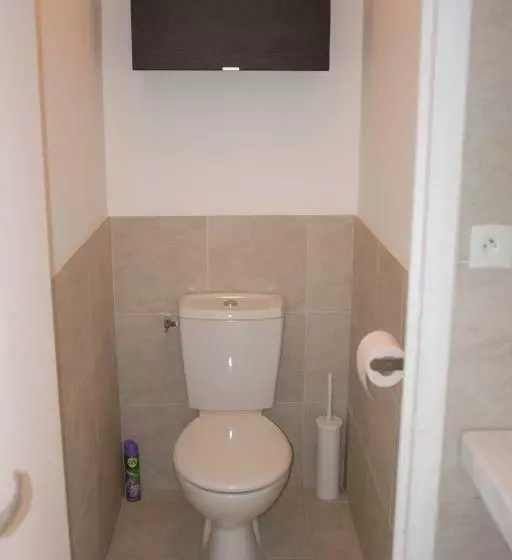 Aamiaismajoitus (B&B) Villa Mons