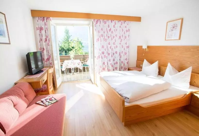 Hotelli Garni Pluner