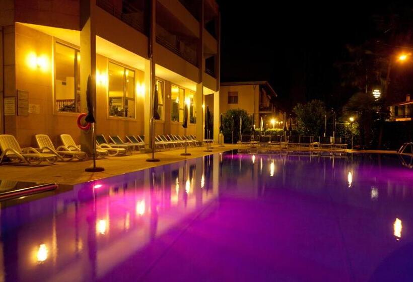 בית מלון כפרי Idania