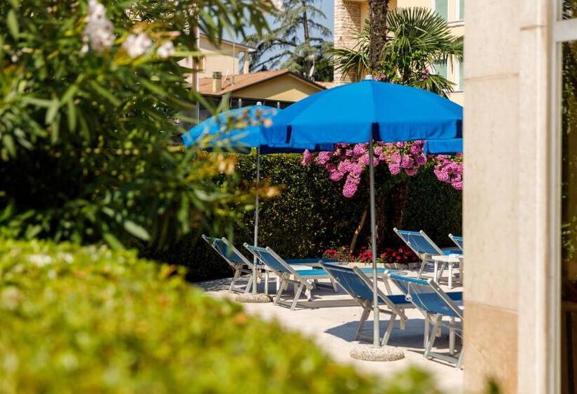 בית מלון כפרי Idania