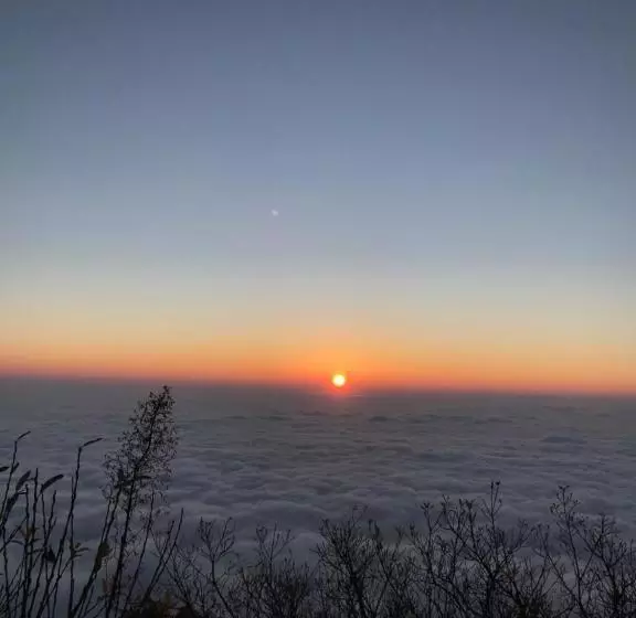 ホテル Mount Emei Feng Lin Yue