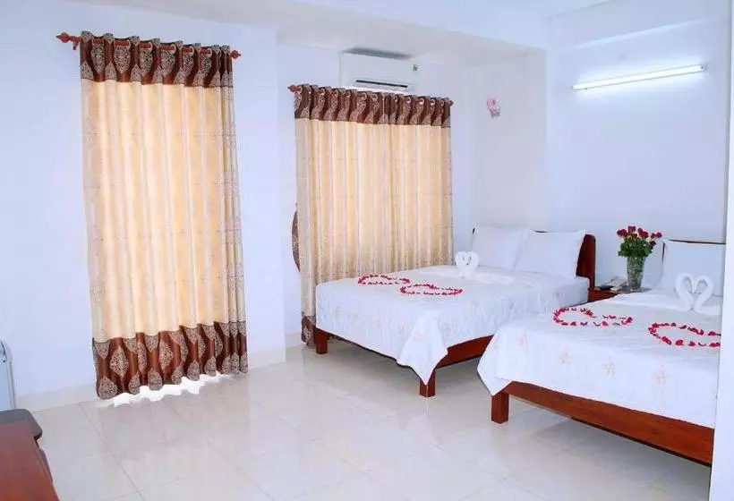 هتل Phuong Hoa  Nha Trang