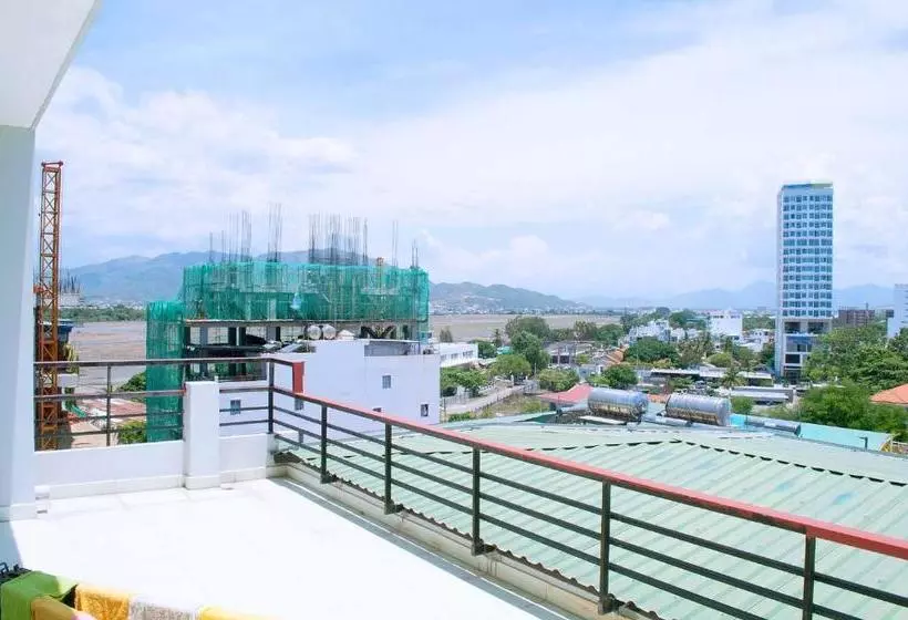 هتل Phuong Hoa  Nha Trang