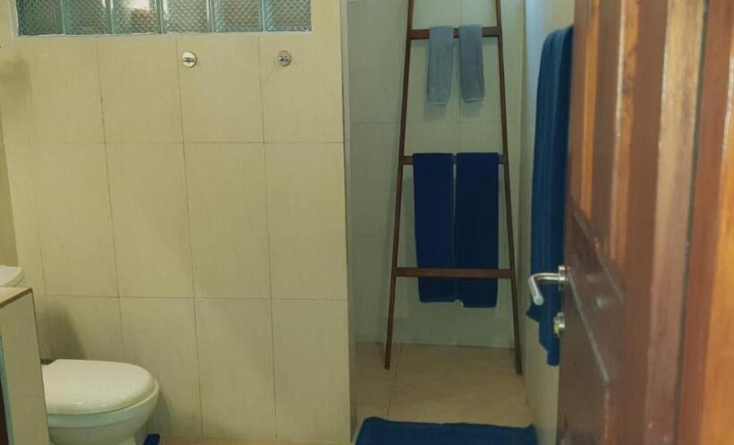 Hotel Rockside Cabanas