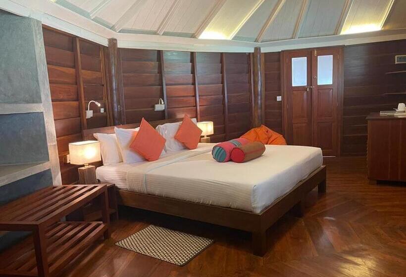 Hotel Rockside Cabanas