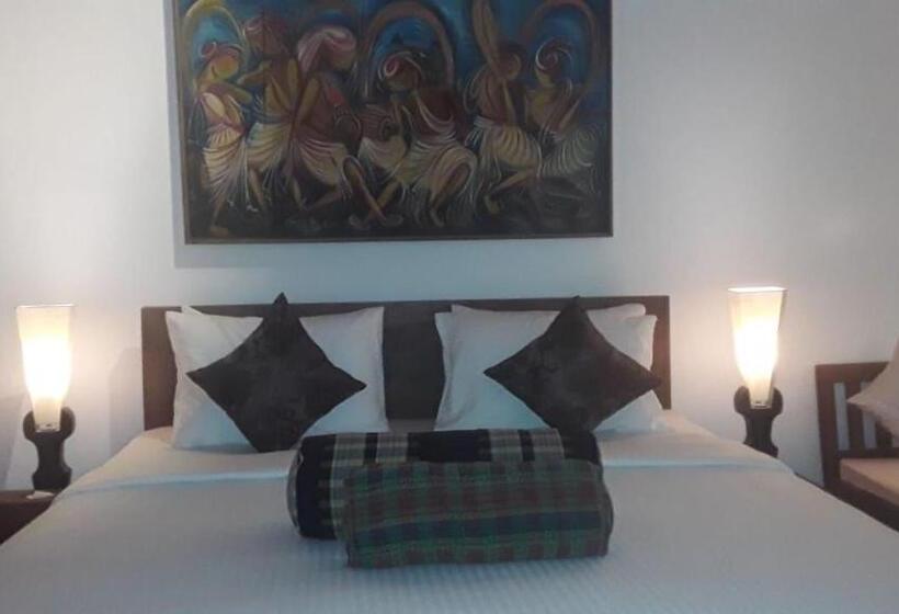 Hotel Rockside Cabanas