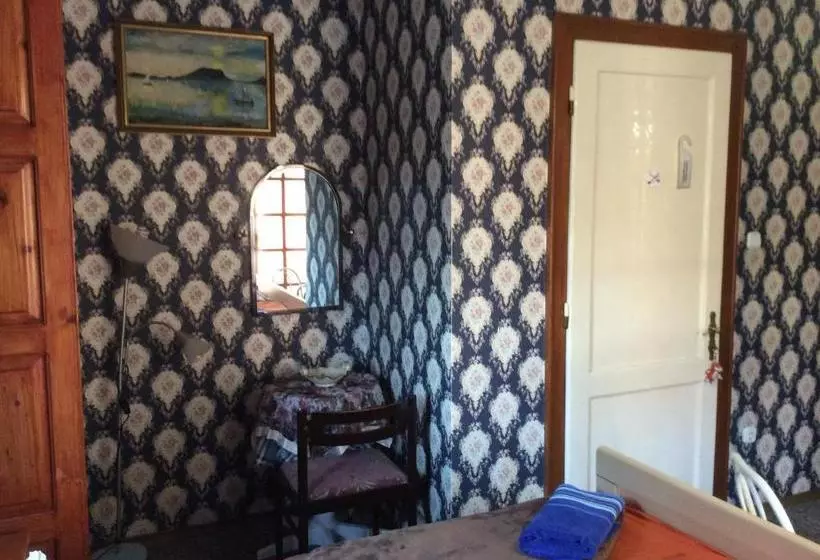 Ilona Kis Kastély Panzió