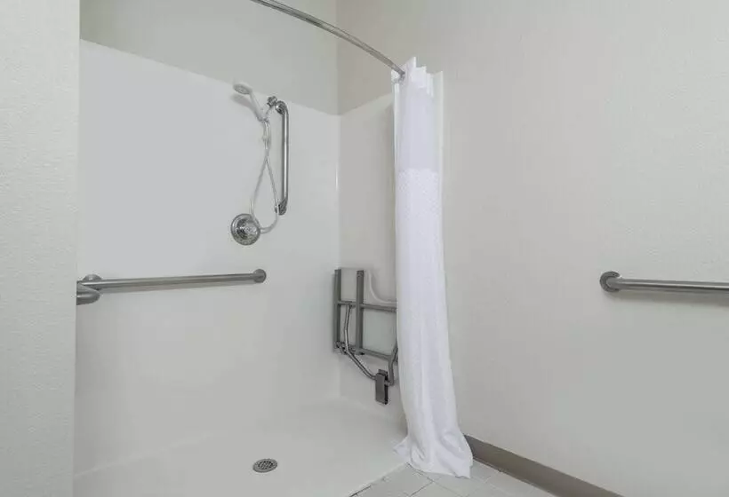 Отель Baymont By Wyndham Noblesville