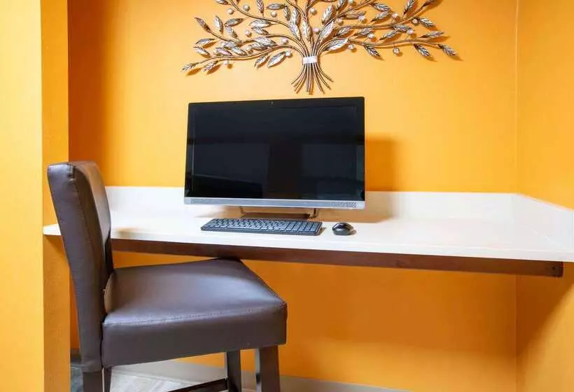 酒店 Baymont By Wyndham Plano