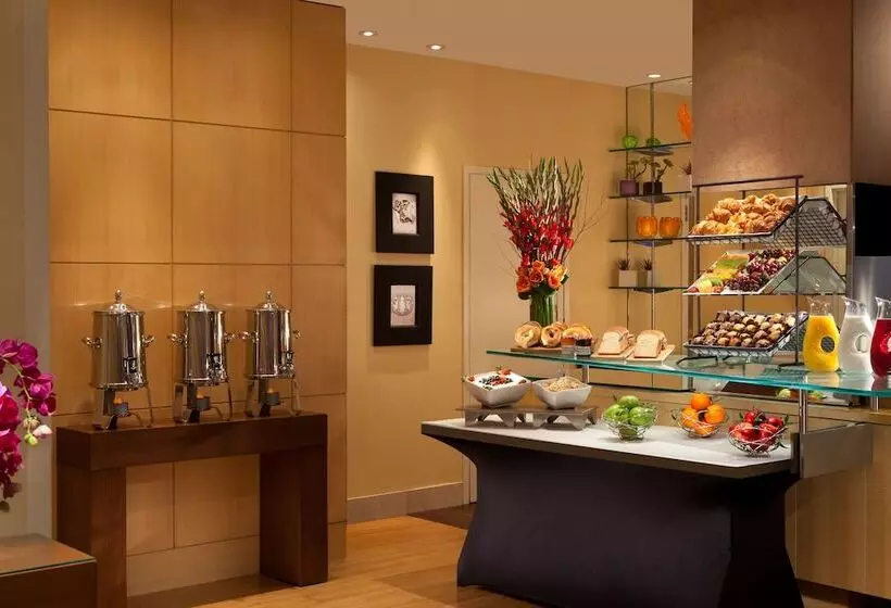 호텔 Millennium Premier New York Times Square