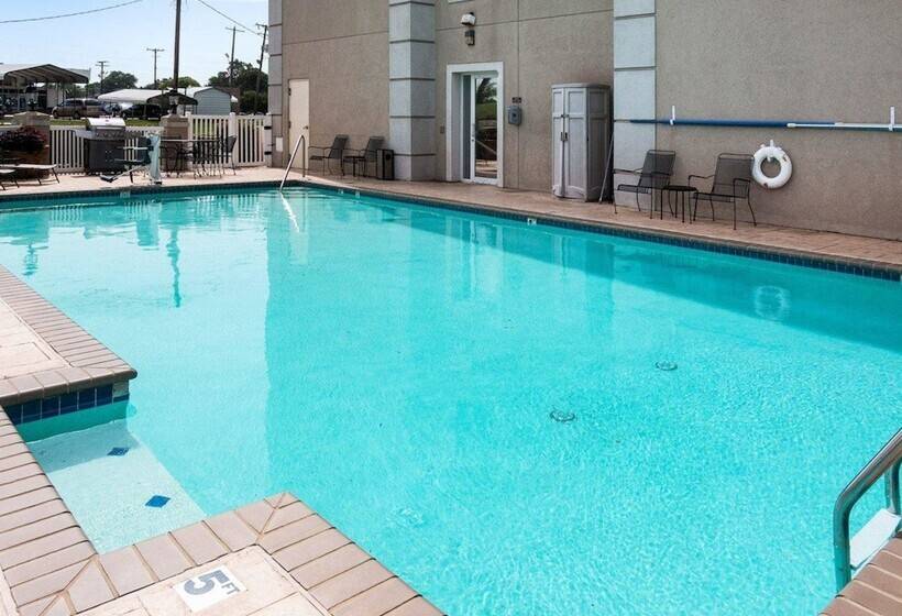 فندق Comfort Inn