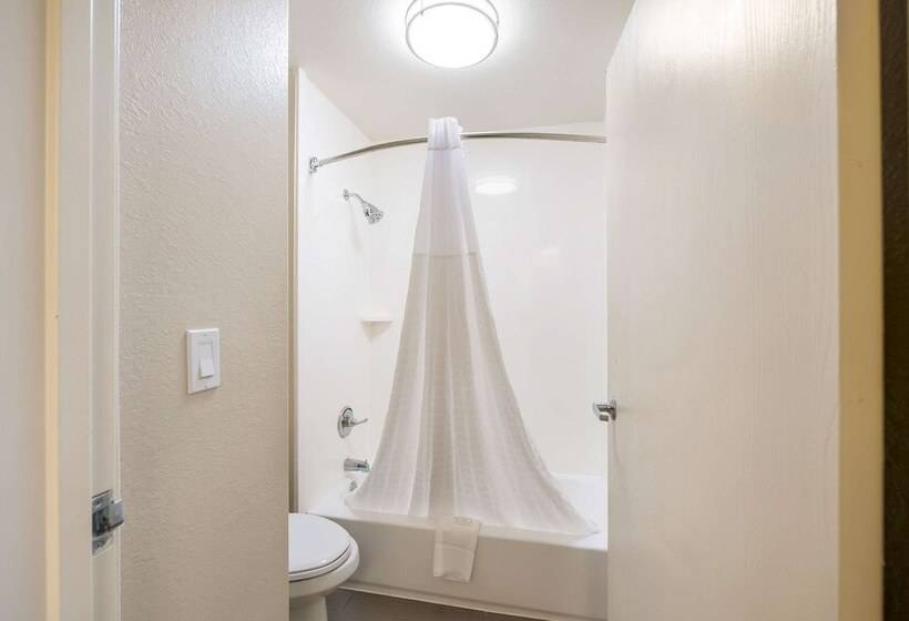 فندق Comfort Inn