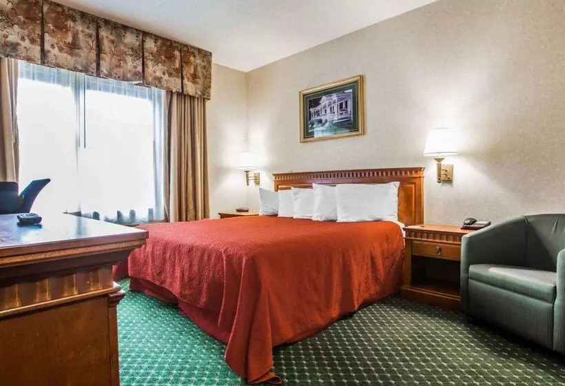 호텔 Econo Lodge Glens Falls Lake George