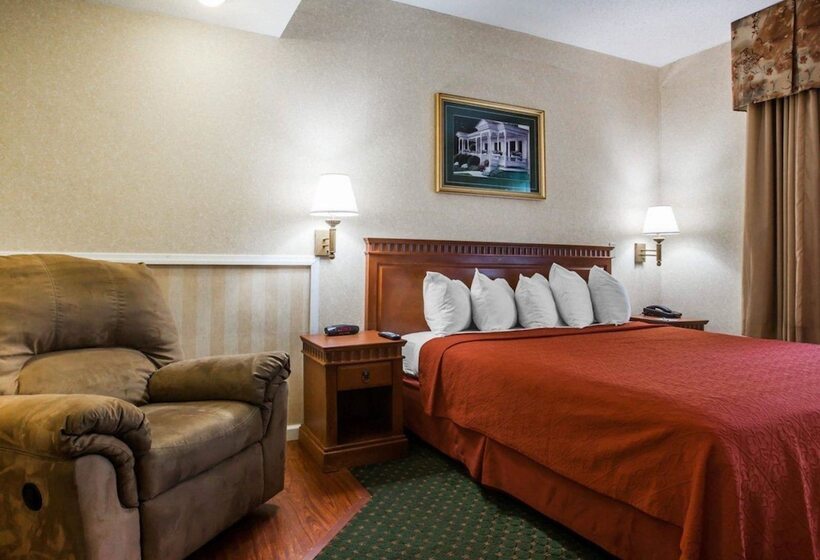 酒店 Econo Lodge Glens Falls   Lake George